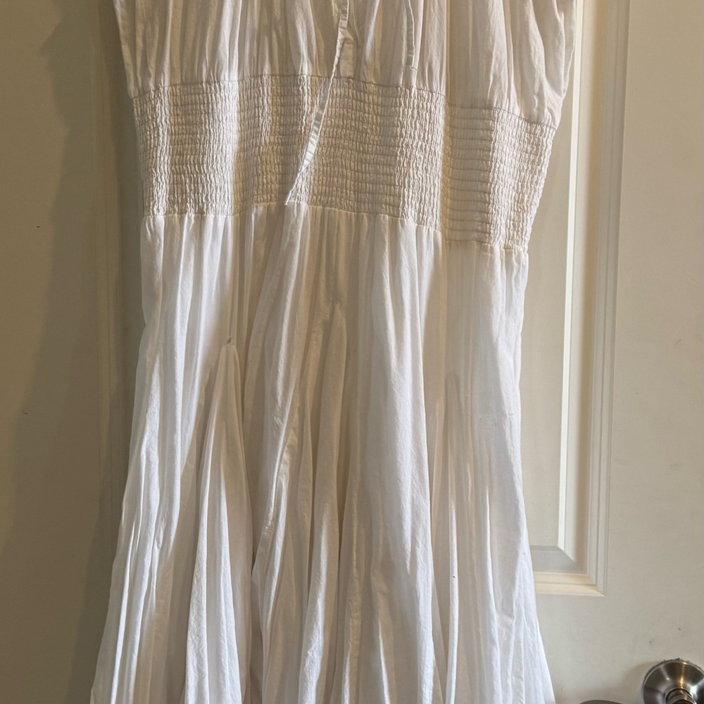 Chelsea & Theodore White Off-the-Shoulder Maxi Dress